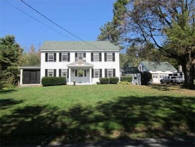 270 Thompson Rd, Princeton, MA 01541 - photo 2