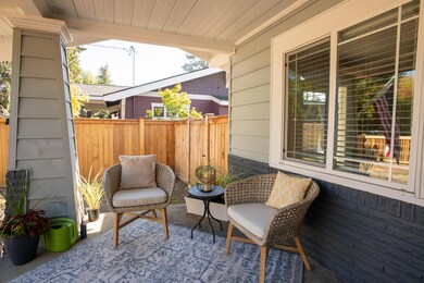 1037 NW Albany Ave, Bend, OR 97701 - photo 4