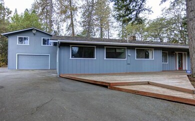 375 Espey Rd, Grants Pass, OR 97527 - photo 3