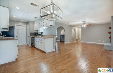 1336 Azalea Ln, New Braunfels, TX 78130 - photo 6