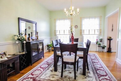 1211 Foxview Dr, Bethlehem, PA 18017 - photo 4