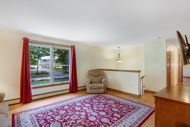 7 Mount Vickery Rd, Southborough, MA 01772 - photo 4