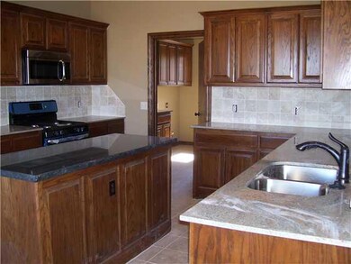 Kitchen. Kitchen with center island, granite tops 