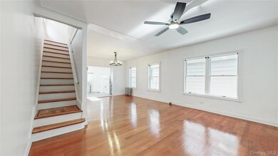 72-04 Manse St, Flushing, NY 11375 - photo 5