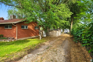 8383 S 2200 W, West Jordan, UT 84088 - photo 4