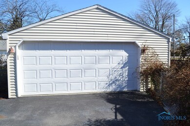 2-Car Detached Garage