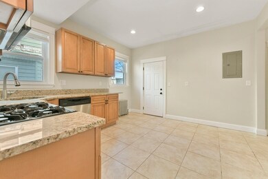 612 Norfolk St, Mattapan, MA 02126 - photo 5