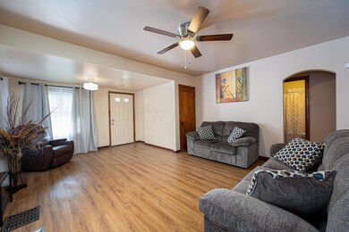 1352 E. Blake Ave Columbus, OH 43211_028