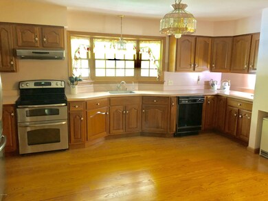 146 Friendship Dr, Hawley, PA 18428 - photo 6