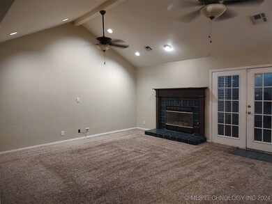 25 Fox Run Cir, Jenks, OK 74037 - photo 3