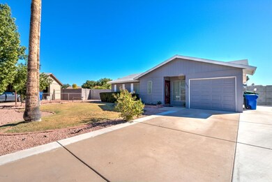 2557 E Butte St-3