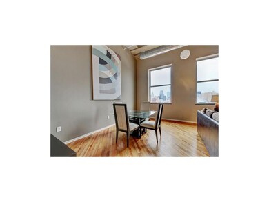 2107 Grand Blvd unit 1204, Kansas City, MO 64108 - photo 6