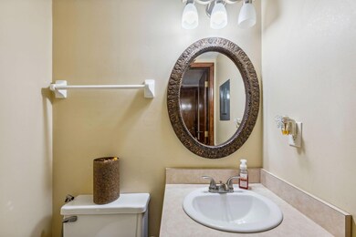 6-web-or-mls-5722-jousting-ln