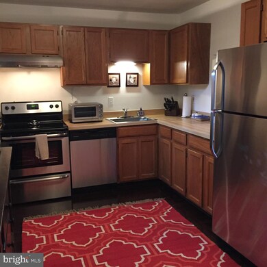 4209 Stockbridge Dr unit 10C, Dumfries, VA 22025 - photo 4