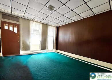 208 W Broadway, Jim Thorpe, PA 18229 - photo 3