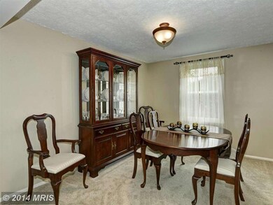 20325 Watkins Meadow Dr, Germantown, MD 20876 - photo 3