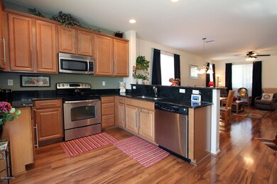 Granite, Stainless appliances