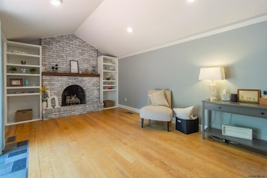 3 Laurie Ln, Saratoga Springs, NY 12866 - photo 3