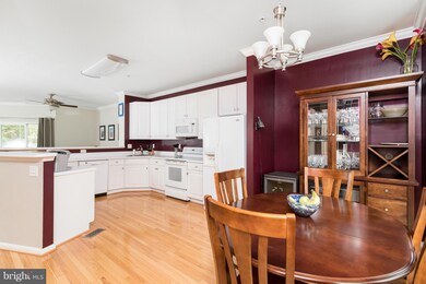 2515 Running Wolf Trail, Odenton, MD 21113 - photo 6