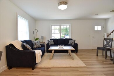 109 Coburn St, Warwick, RI 02889 - photo 5