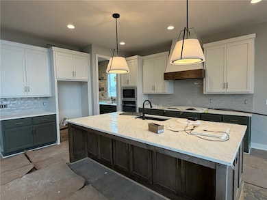 1605 SW Arbor Park Dr, Lee's Summit, MO 64082 - photo 4