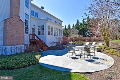 3358 V Ln, Oakton, VA 22124 - photo 3