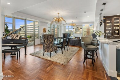 Living/Dining Area