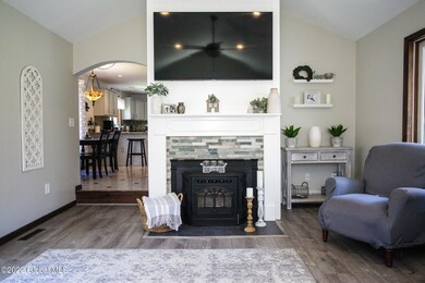 105 Chelsea Dr, Saratoga Springs, NY 12866 - photo 4