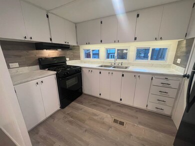 425 Calef Hwy, Epping, NH 03042 - photo 4