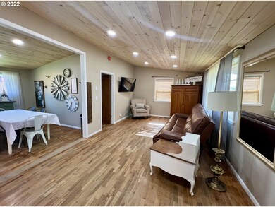 3026 SW Hailey Ave, Pendleton, OR 97801 - photo 3