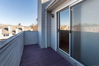 187 Lovers Ln unit 61, Torrington, CT 06790 - photo 4