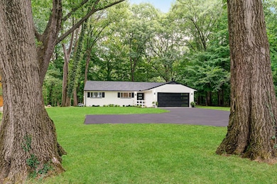 541 Yaronia Dr N, Columbus, OH 43214 - photo 2