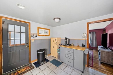 180 E Washington St, Hanson, MA 02341 - photo 6