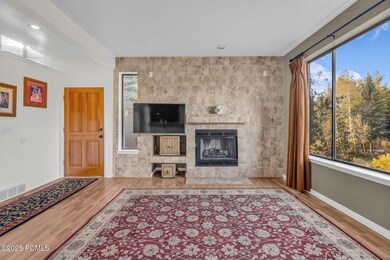 5-web-or-mls-2708-cottage-loop