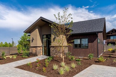 19220 Gateway Loop, Bend, OR 97702 - photo 2