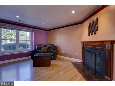 127 Daniel Ct, Kendall Park, NJ 08824 - photo 5