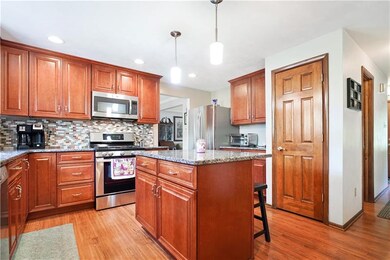 12179 Pine Crest Ct, Trafford, PA 15085 - photo 7