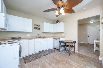 4430 SE 7th St, Des Moines, IA 50315 - photo 6