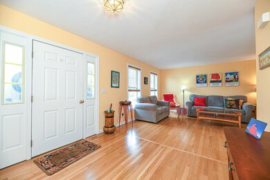 5 Pine Bluff, Derry, NH 03038 - photo 2