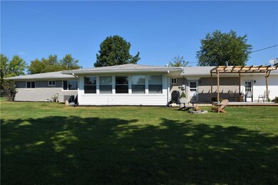 987 W Stones Crossing Rd, Greenwood, IN 46143 - photo 3