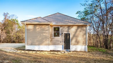 718 3rd St, Philo, OH 43771 - photo 5