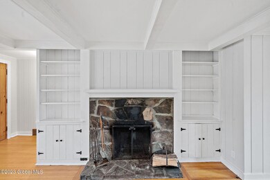 19-web-or-mls-941-meadow-ln