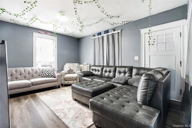 175 Washington St, Poughkeepsie, NY 12601 - photo 5