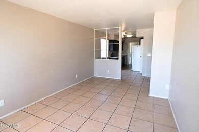 10 W Inglewood St unit 4, Mesa, AZ 85201 - photo 2