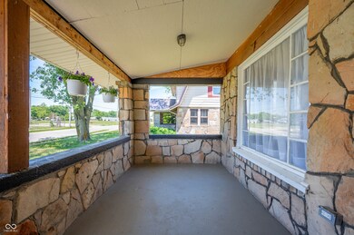1502 Crystal St, Anderson, IN 46012 - photo 3