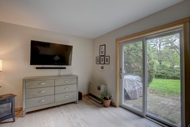 5 Glenridge - Living Room4