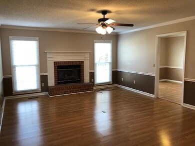 209 Northwood Ave, Shelbyville, TN 37160 - photo 4