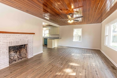 212 N Maple St, Adamsville, TN 38310 - photo 4