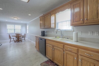 61 Cimarron Cir, Manchester, TN 37355 - photo 6