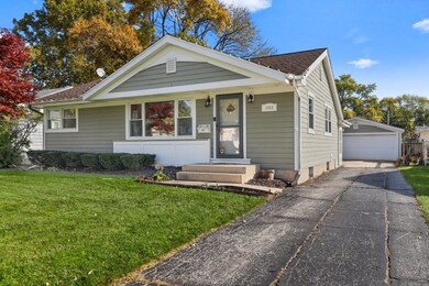 3908 Eagle Ln, Rolling Meadows, IL 60008 - photo 2